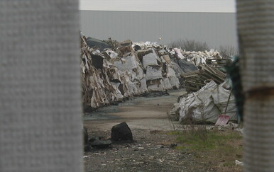 Godinama se bore s divljim odlagalištem, uklanjanje još čekaju: "Ugroženo je naše zdravlje, ni dan danas ne znamo o kakvom se otpadu radi..."