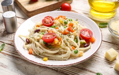 Tjestenina s mrkvom i graškom recept