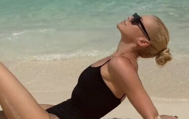 Nataša Bekvalac uživa sa obitelji u Tajlandu