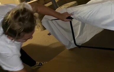 Kraj ovakvih prijatelja ne trebaju vam neprijatelji: Prijateljica umirala od smijeha dok se ova borila