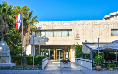 Zbog gripe zabranjeni posjeti na tri odjela dubrovačke bolnice