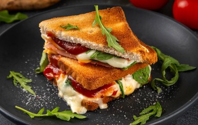 Tost s okusom slavonske pizze recept