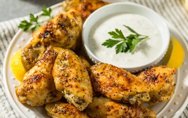 Marinada, preljev za salatu ili lagani umak: Recept koji Grci ljubomorno čuvaju u svojim kuharicama