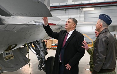 Predsjednik Milanović posjetio Zapovjedništvo Hrvatskog ratnog zrakoplovstva