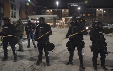 Bukte prosvjedi u SAD-u, raste nezadovoljstvo: Vlasti zatražile zabranu protuimigrantske operacije