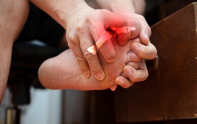 Imate napad gihta? Ovih 10 koraka može vam znatno olakšati bol