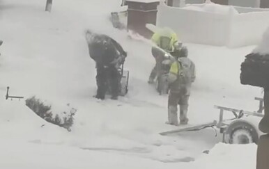 Čišćenje snijega pretvorilo se u obračun, susjedi sve snimili iz prikrajka