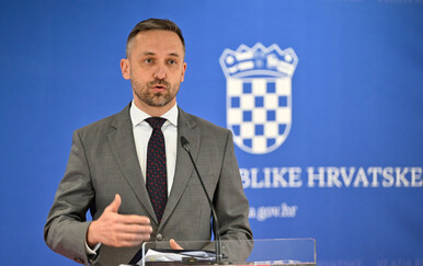 Piletić: Donijet ćemo odluku o osnovici za javne službenike identičnu kao za državne