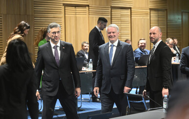 Oporba: "Ključna poruka je da Plenković u 10 godina nije proveo nijednu reformu"