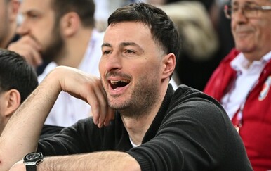 Domagoj Duvnjak s obitelji bodrio rukometaše: Nježni trenuci sa suprugom Lucijom na tribinama