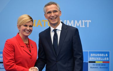 Kolinda Grabar-Kitarović i glavni tajnik NATO-a Jens Stoltenberg (Foto: AFP)