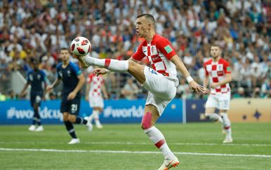Ivan Perišić protiv Francuske (Foto: AFP)