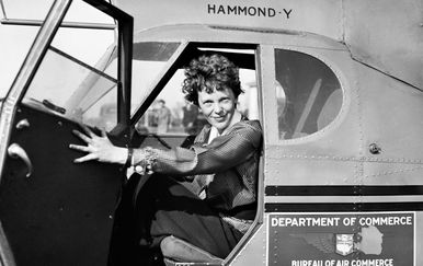 Amelia Earhart - 2