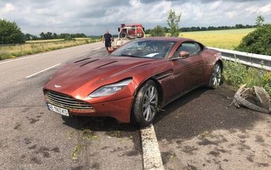 Aston Martin (Foto: englishrussia.com) - 3