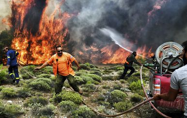 Požari u Grčkoj (Foto: AFP)