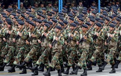 Iranska vojska (Foto: Arhiva/AFP)