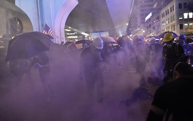 Prosvjedi u Hong Kongu (Foto: AFP)