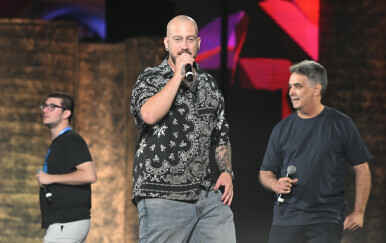 Dean Dvornik, Roko Žunić, Krešo Bengalka - 1