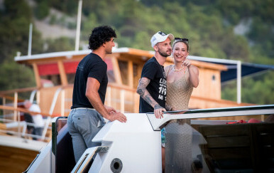 Marcelo Brozović s obitelji i prijateljima na ljetovanju u Skradinu - 3