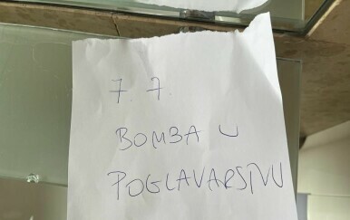 Bomba u Poglavarstvu u Zagrebu