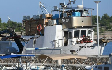 Ribarski brod Mašun, koji je sudjelovao u pomorskoj nesreći - 2