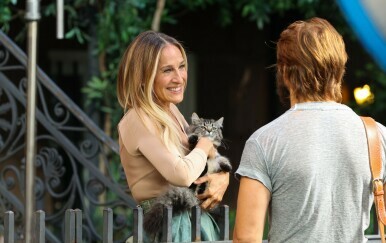 Sarah Jessica Parker i Logan Marshall Green na setu serije