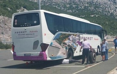 Nezgoda autobusa Promet Makarska na A1