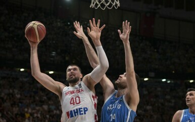 Ivica Zubac i Georgios Papagiannis