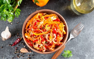Paše uz sve: Recept za zdravu i slasnu salatu od paprika