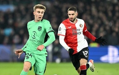 Luka Ivanušec (desno) u dresu Feyenoorda