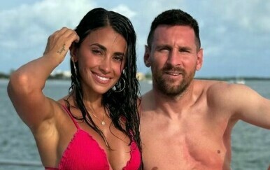 Messi i Antonela - 4