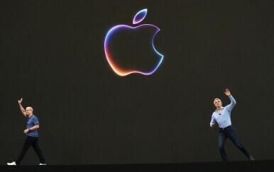 Tim Cook i Craig Federighi iz Applea