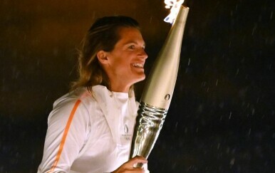 Amelie Mauresmo - 13