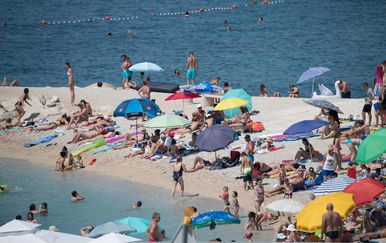 Užas na Žnjanu! Nakon kupanja otišla se presvući u kabinu - "Čim sam ušla začula sam njegovo stenjanje"