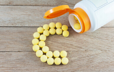 Ovaj vitamin mogao bi biti ključ za mladenačku kožu