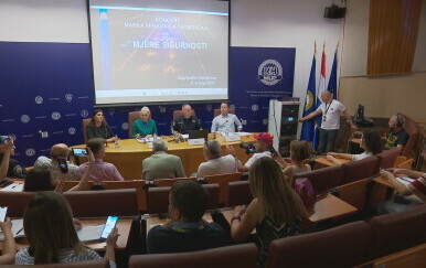MUP-ova konferencija za medije o mjerama sigurnosti na Thompsonovu koncertu