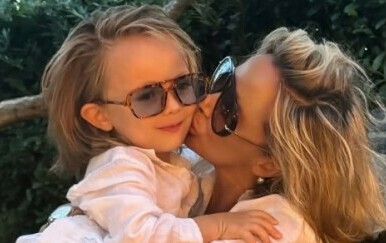 Maja Šuput sa sinom Bloomom uživa u Istri