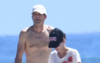 Ashton Kutcher i Mila Kunis snimljeni su kako uživaju na jahti u Puli