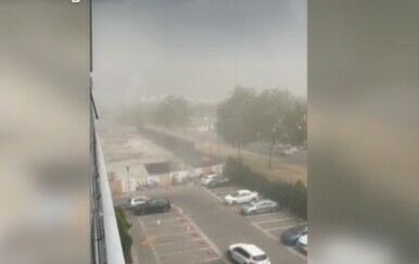 Veliko nevrijeme u Beogradu: Zatvorena zračna luka, obustavljeni letovi!