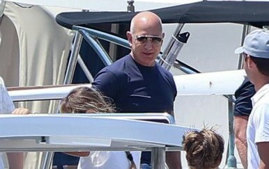 Jeff Bezos napustio Hrvatsku bez supruge