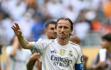 Razmišlja o odlasku iz Reala, ali Modrić ga moli da to ne radi: "To je pogreška"