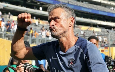 Enrique posolio Realovu ranu: "Moj telefon je pun Barcinih poruka"