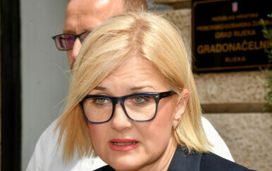 Riječka gradonačelnica Iva Rinčić smijenila direktora tvrtke Rijeka Plus, Željka Smojvera