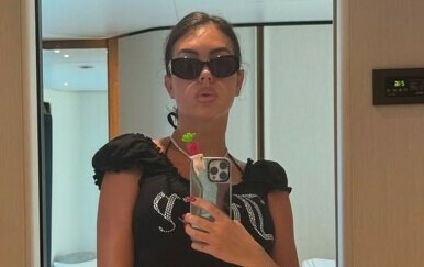 Georgina Rodriguez objavila niz fotki u kupaćim kostimima