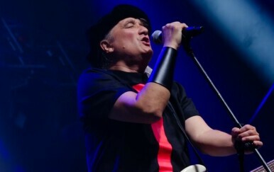 Veliki povratak Plavog orkestra spojio generacije obitelji, sprema se spektakl u pulskoj Areni