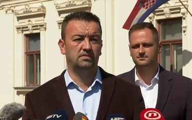 Pavliček tvrdi da se zataškava slučaj kupnje glasova u Vukovaru: "Ova cijela priča vodi prema Penavi"