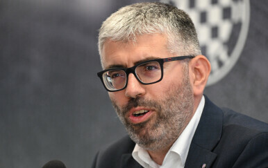 Predsjednik Hajduka Ivan Bilić: "Izdavat ćemo navijačke obveznice za kamp"