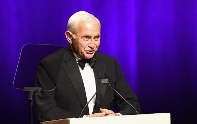 Kako je Les Wexner iz Victoria’s Secreta zaradio dvije milijarde dolara u tri mjeseca zahvaljujući AI divu CoreWeaveu