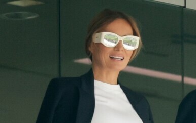 Melania Trump i sunčane naočale uspjeva učiniti zvijezdom kombinacije