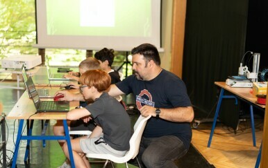 Nadarena djeca učila o tehnologiji i boravku u prirodi